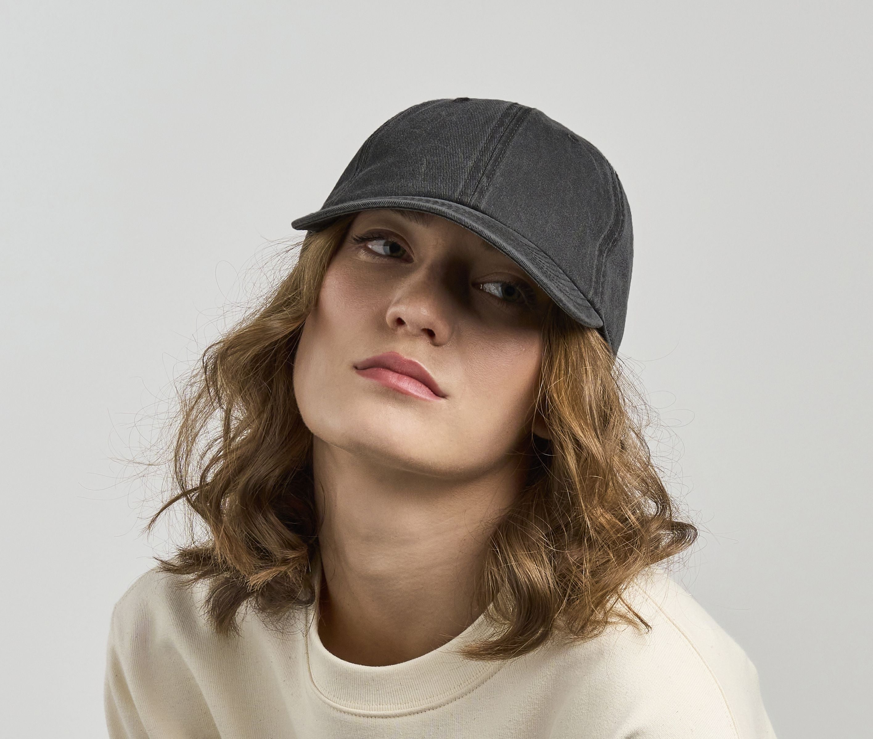 Gorra de visera media desteñida de 6 paneles - Atlantis Headwear AT281
