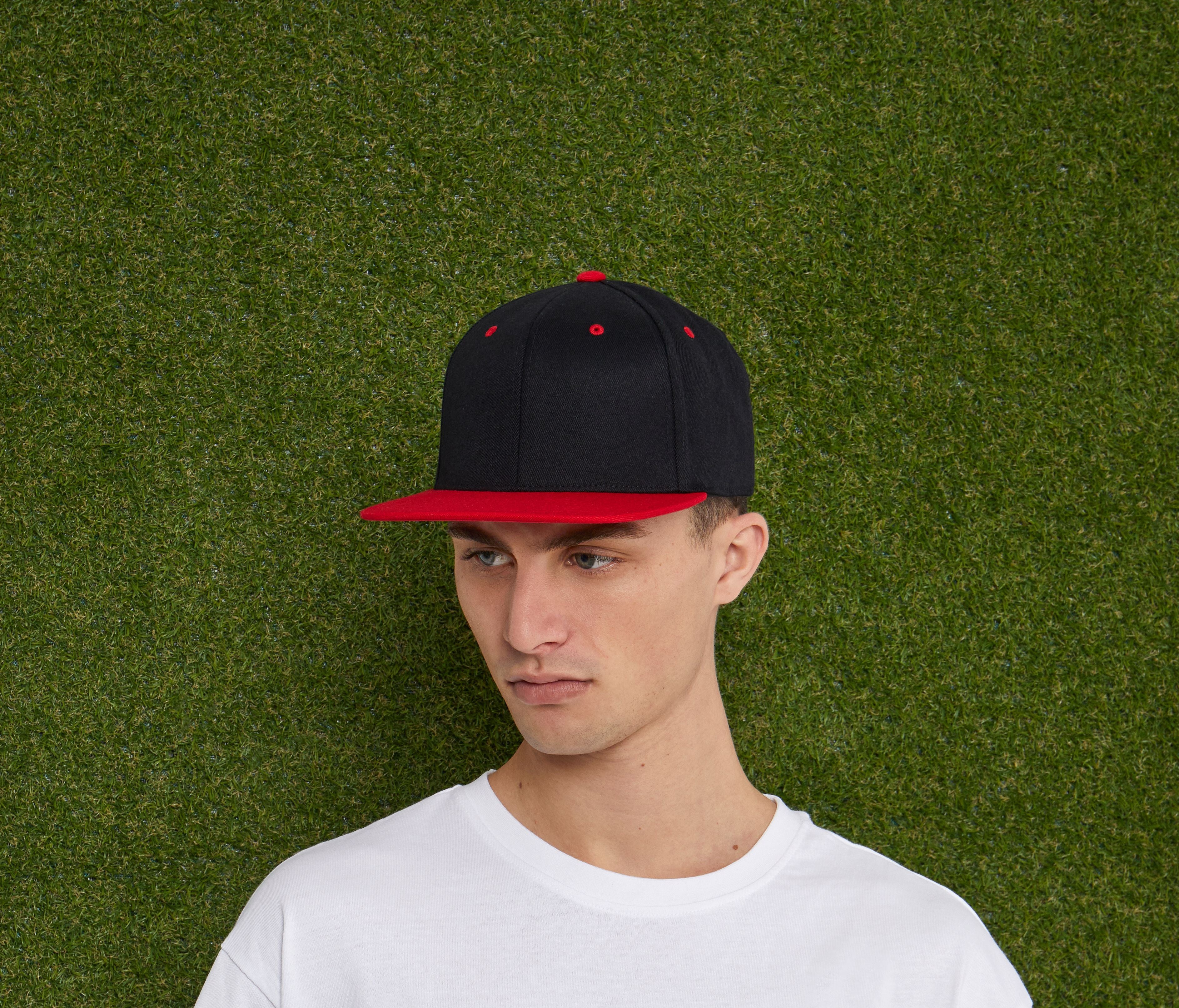 Gorra con Visera Plana Ajustada - Flexfit FX110 - imagen 1