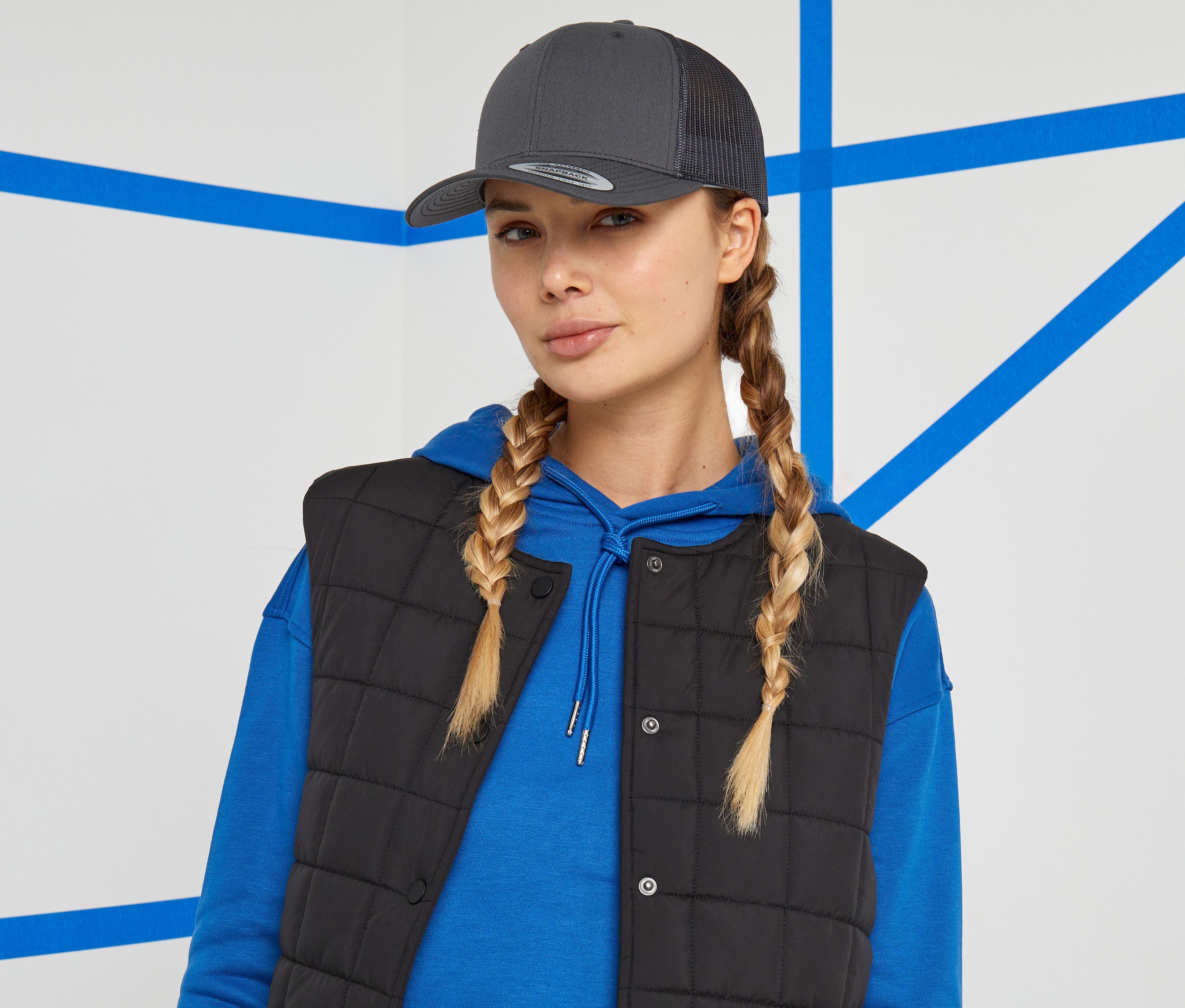 Gorra con Visera Curvada Estilo Camionero - Flexfit FX6606 - imagen 1