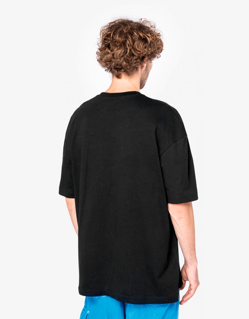 Camiseta negra algodón peinado marca Gildan